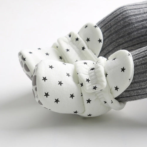Star Print Anti - Slip Baby Booties - Comfy Bambino